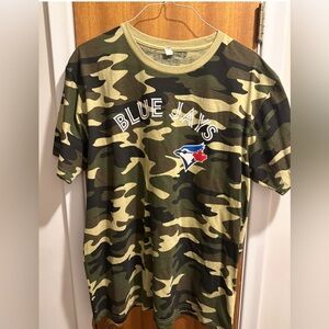Toronto Blue jays Camo Chris Bassett T shirt jersey 
Camo size xl
